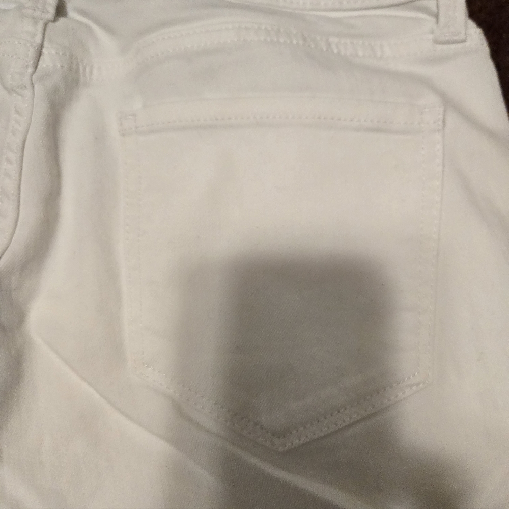 New! St. Johns Bay 11in Bermunda Short White Size 10 - Picture 10 of 10